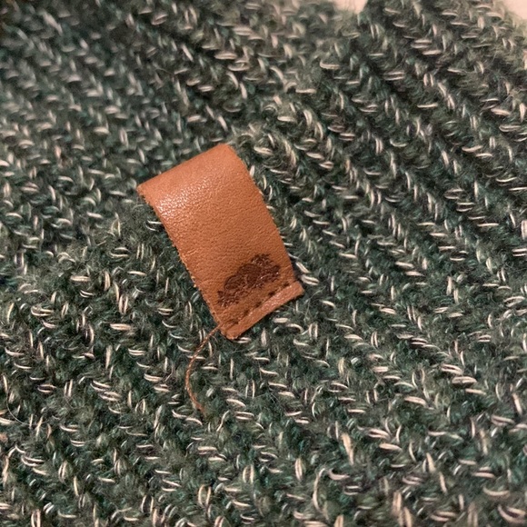 Roots lil green beanie - Picture 3 of 3